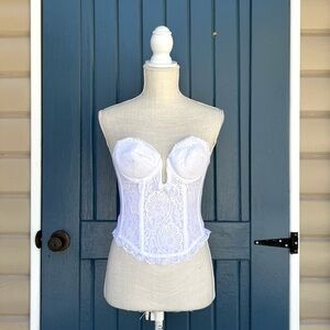 Vintage Jezebel White Lace Corset Women’s Size 34A